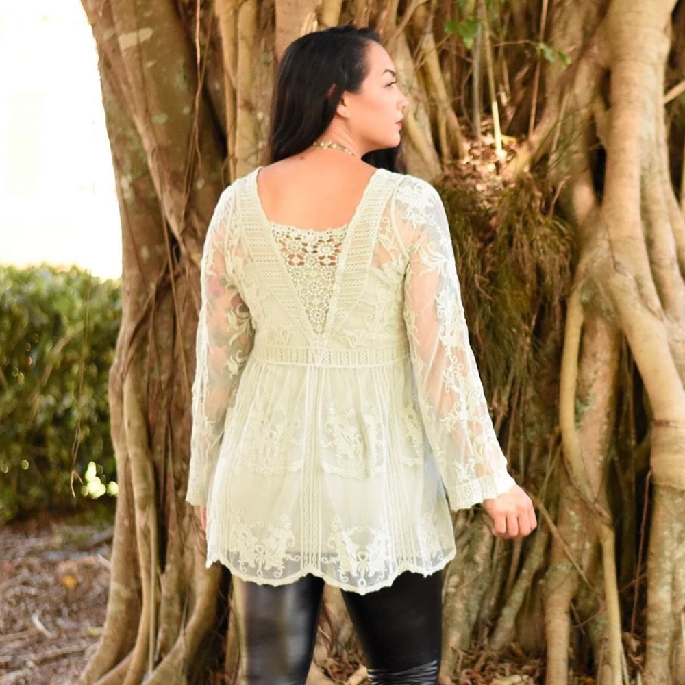 Sage Lace Tunic - Picture 3 of 3
